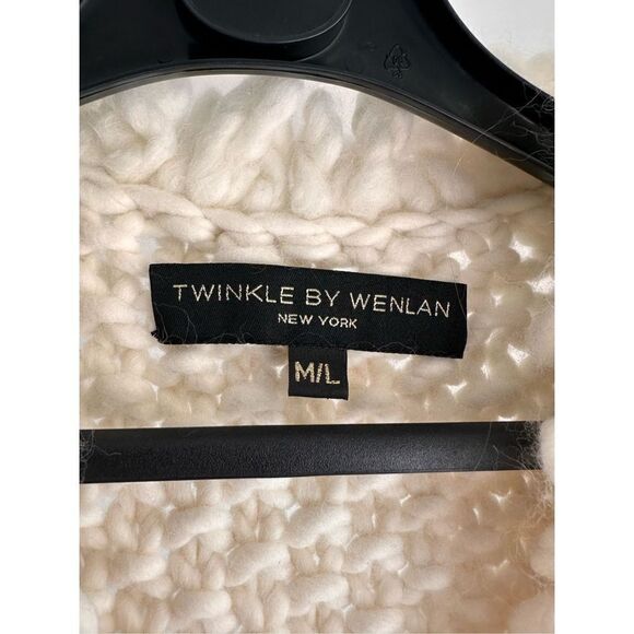 Anthropology Twinkle by Wenlan Cream 100% Wool Vest M-L - Picture 4 of 4